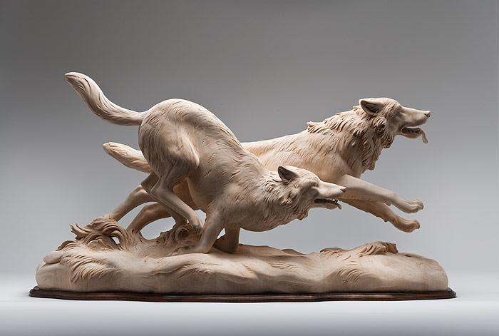 Intricately Carved Wooden Animal Sculptures Leap to Life