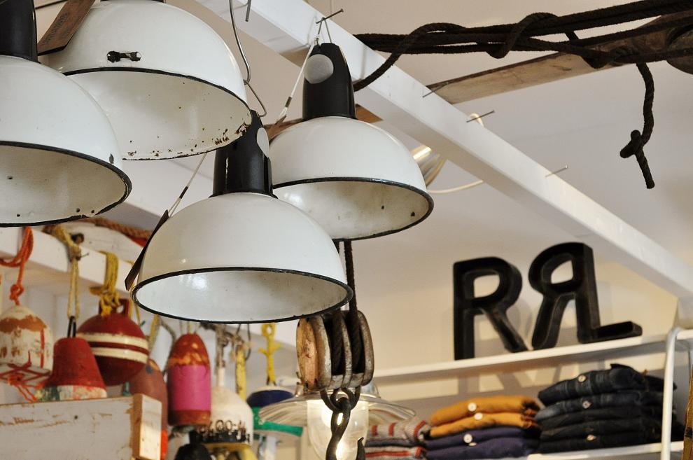 HOT STUFF STORE, Jesolo Beach Venice
