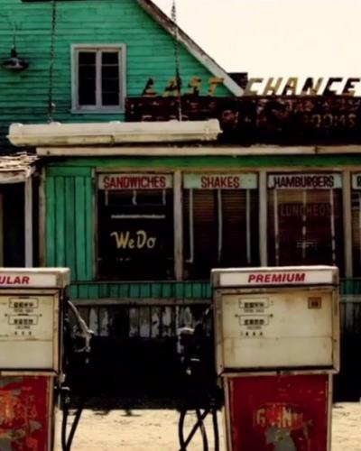 <br />
<b>Warning</b>:  Use of undefined constant titolo - assumed 'titolo' (this will throw an Error in a future version of PHP) in <b>/var/www/vhosts/casabottega.eu/httpdocs/scheda.php</b> on line <b>68</b><br />
Noel Gallagher - The Death Of You And Me (HD)